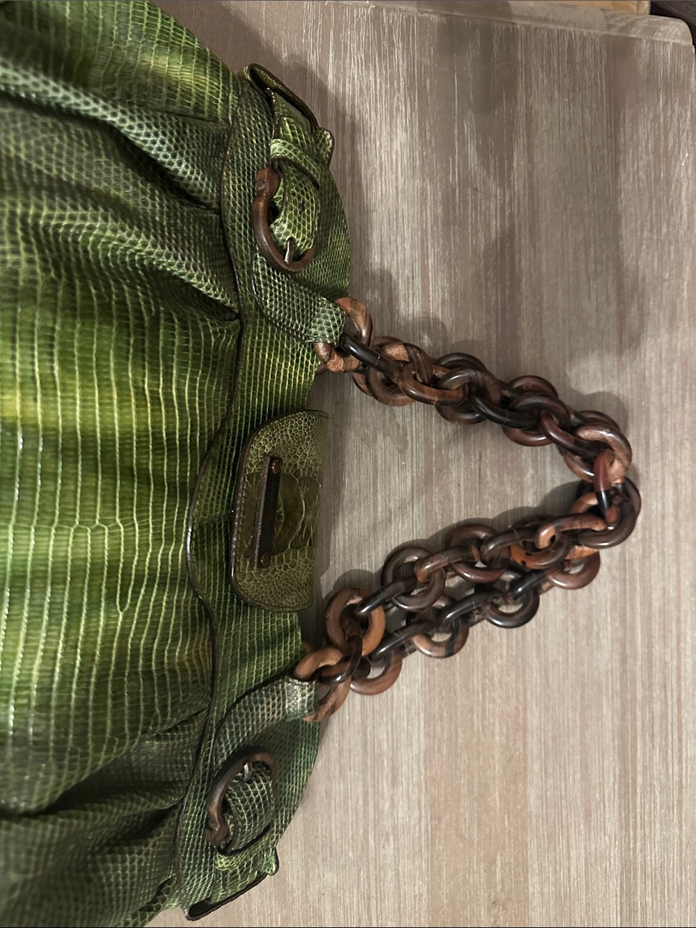 Salvatorre Ferragamo Green Embossed Leather Shoulder Bag - Picture 9 of 9